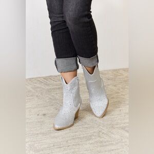 East Lion Corp Rhinestone Ankle Cowboy Boots